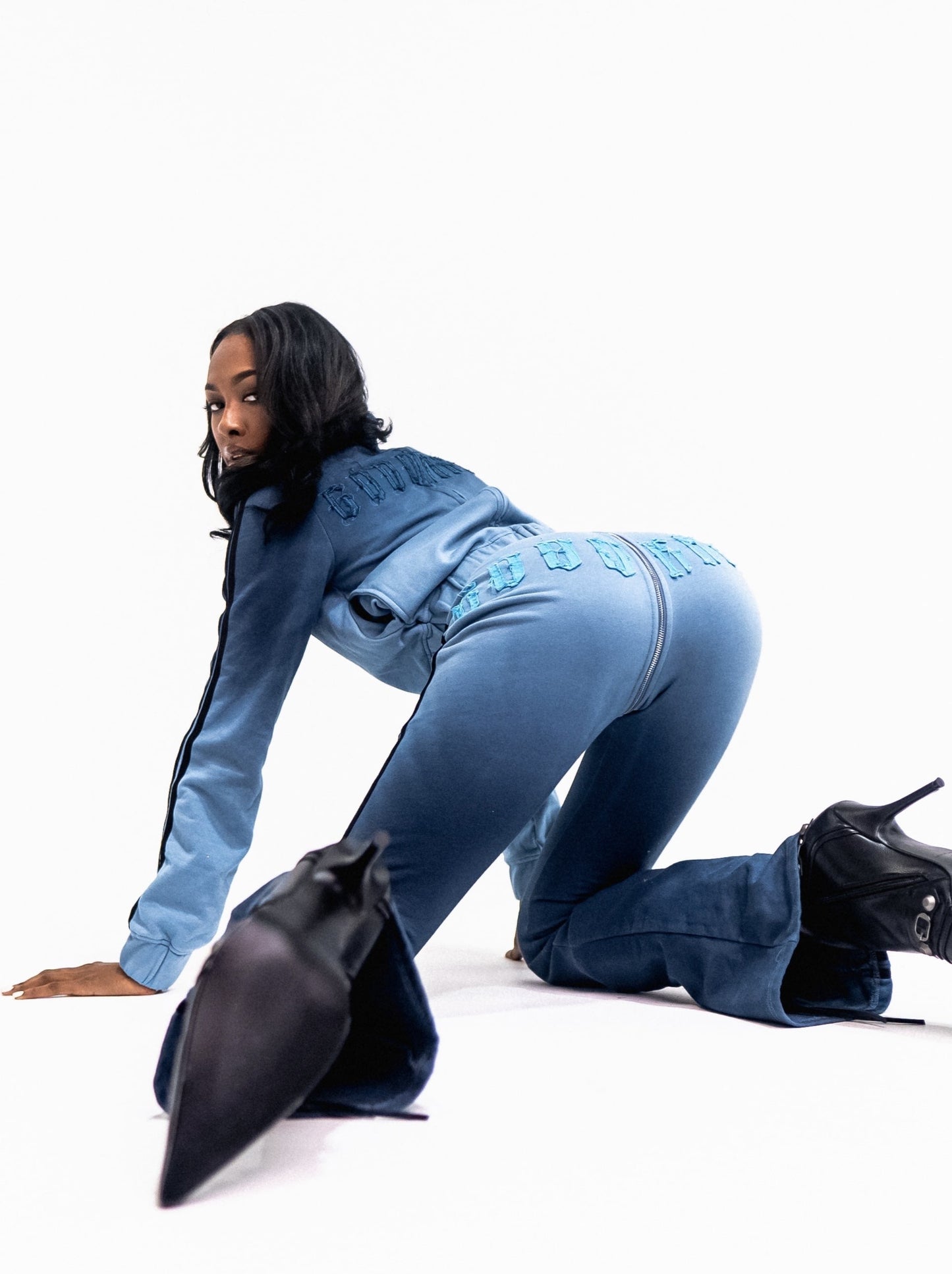 AQUAMARINE GOOD KARMA FULL ZIPPER SWEATPANTS