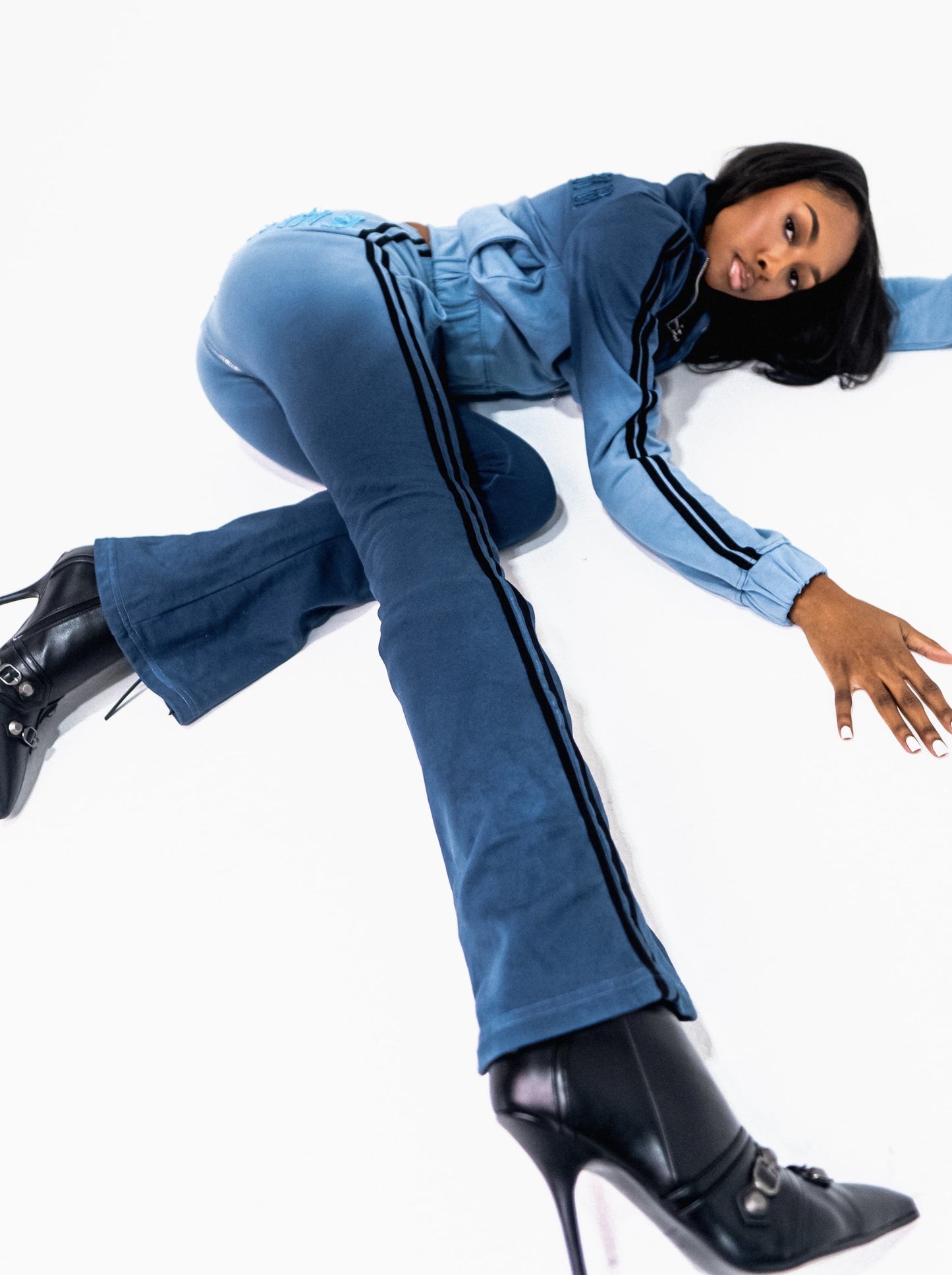 AQUAMARINE GOOD KARMA FULL ZIPPER SWEATPANTS