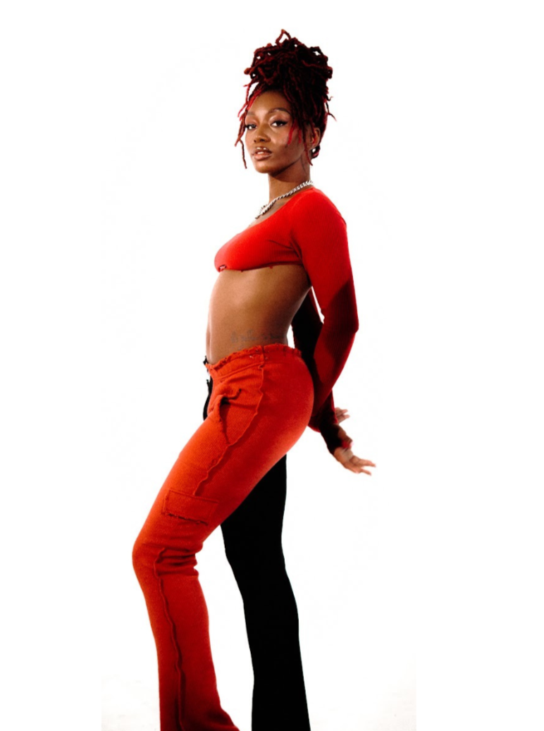 GARNET FULL ZIPPER KNIT PANT