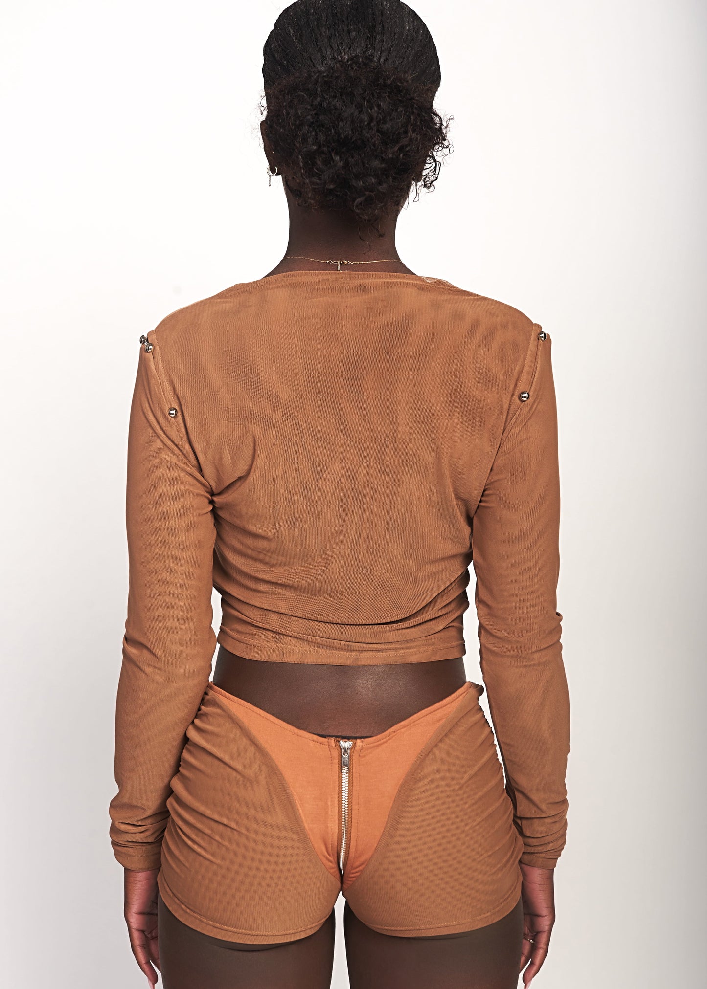 CACAO LIQUID MESH V-BACK MINI SHORTS