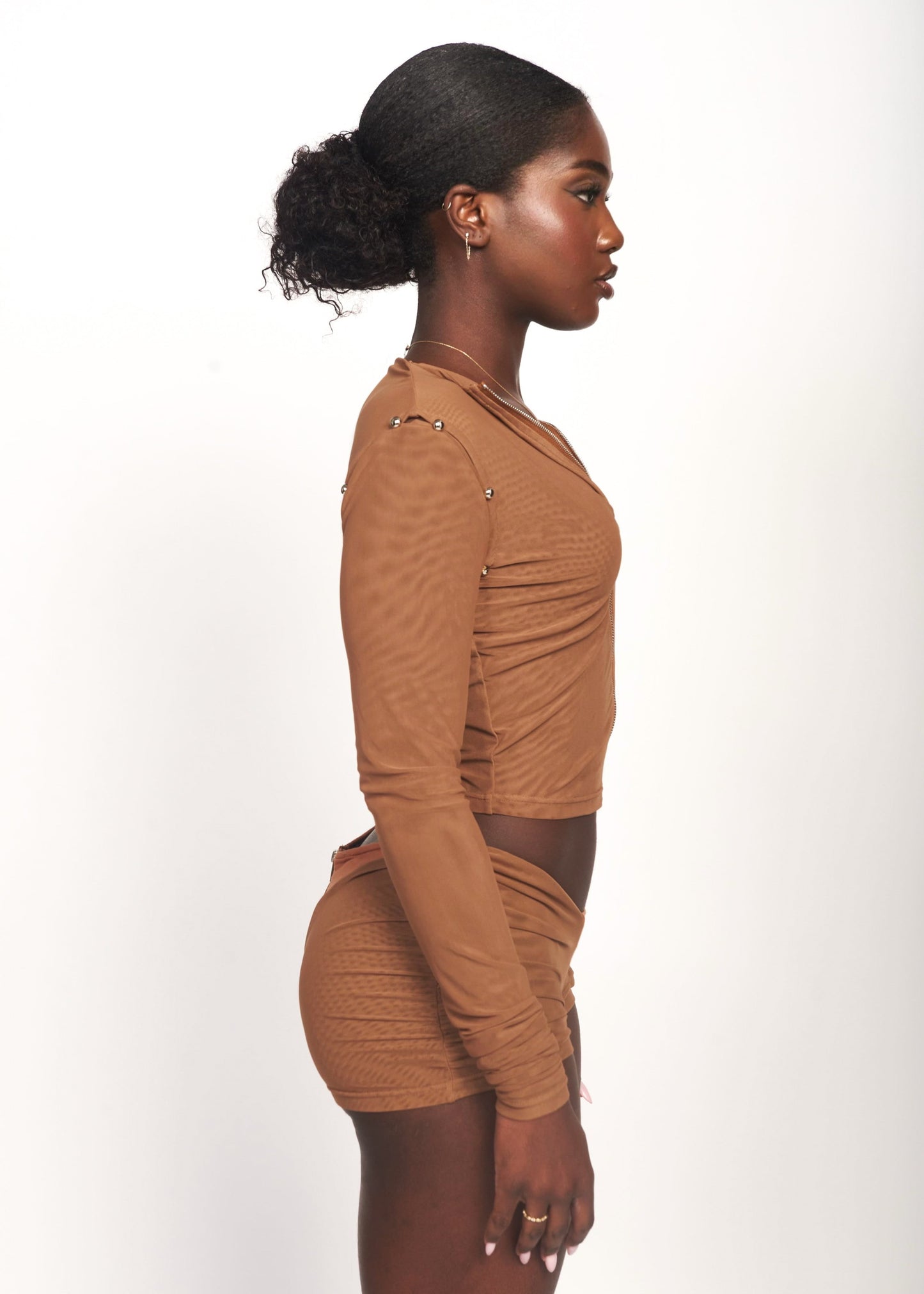 CACAO LIQUID MESH V-BACK MINI SHORTS