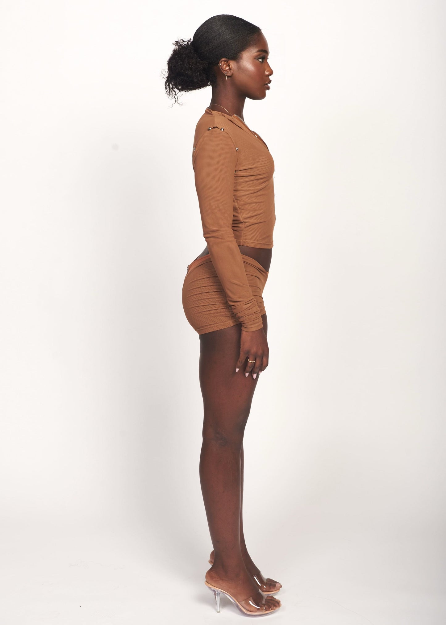 CACAO LIQUID MESH V-BACK MINI SHORTS