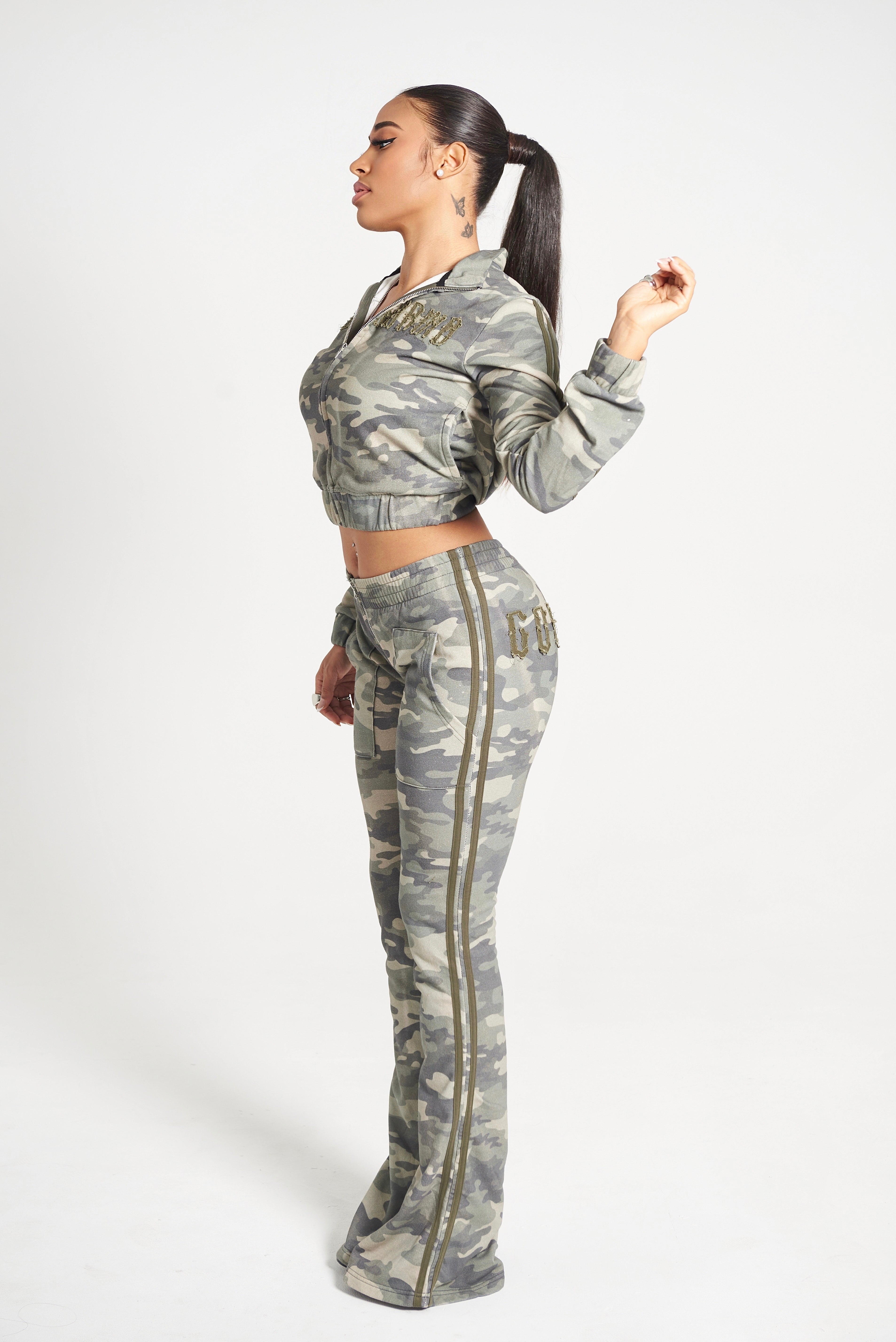 MOSS CAMO GOOD KARMA FULL ZIPPER SWEATPANTS – Karma 7