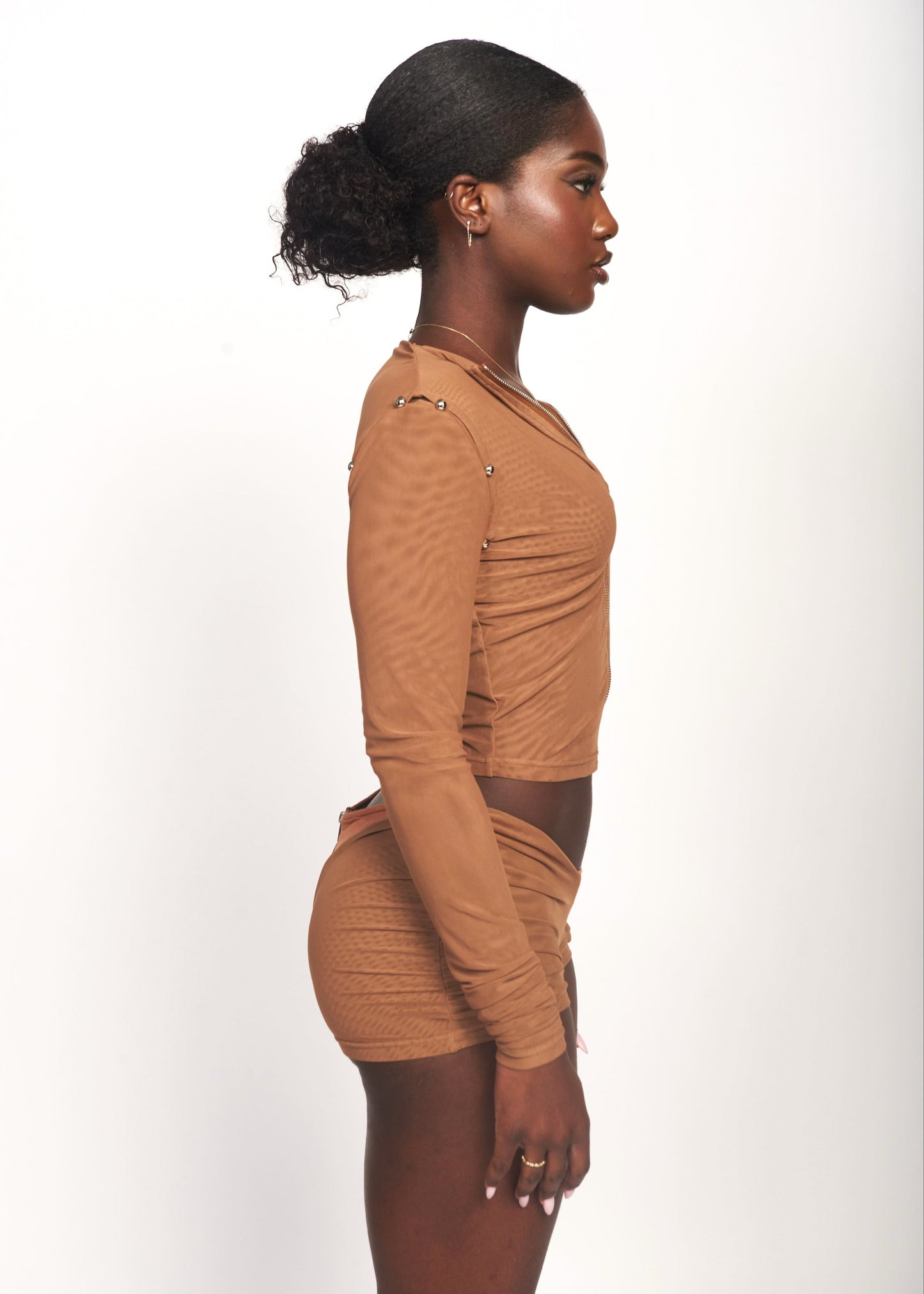 CACAO LIQUID MESH V-BACK MINI SHORTS